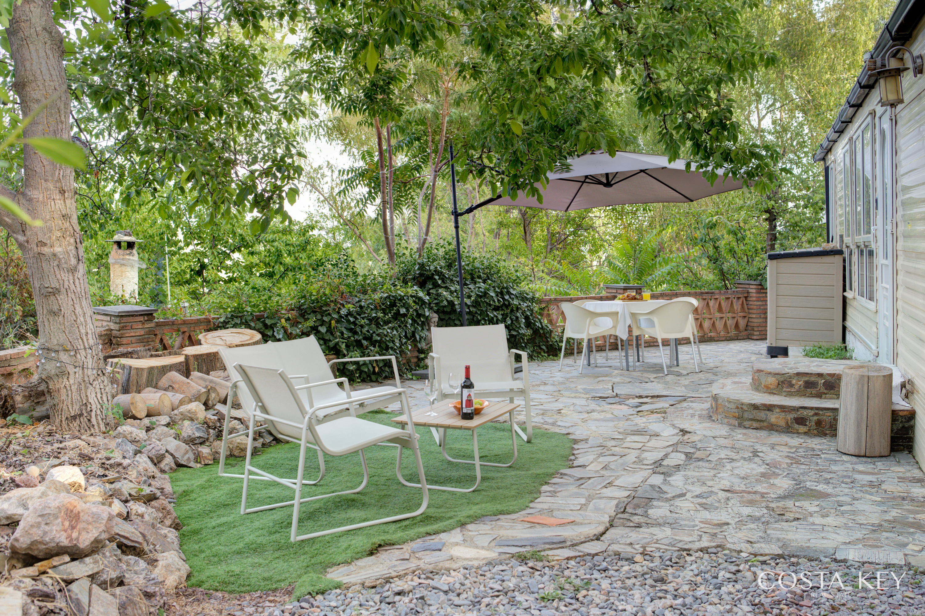 Mountain & Pool Retreat - Camping Pitres